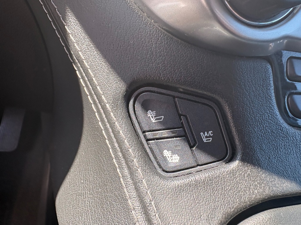 2015 Chevrolet Tahoe LTZ - Photo 16