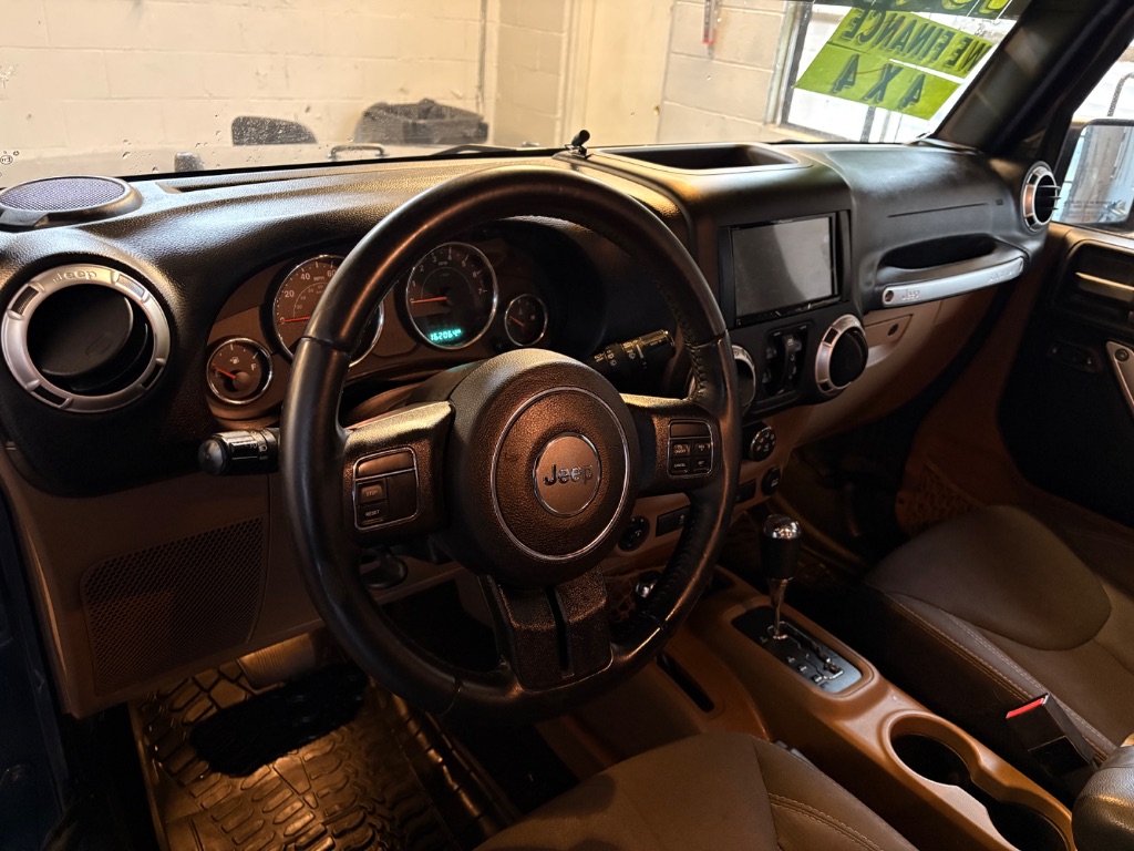 2017 Jeep Wrangler Unlimited Sahara - Photo 7