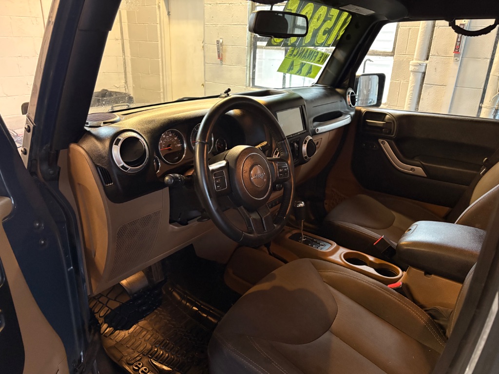 2017 Jeep Wrangler Unlimited Sahara - Photo 6