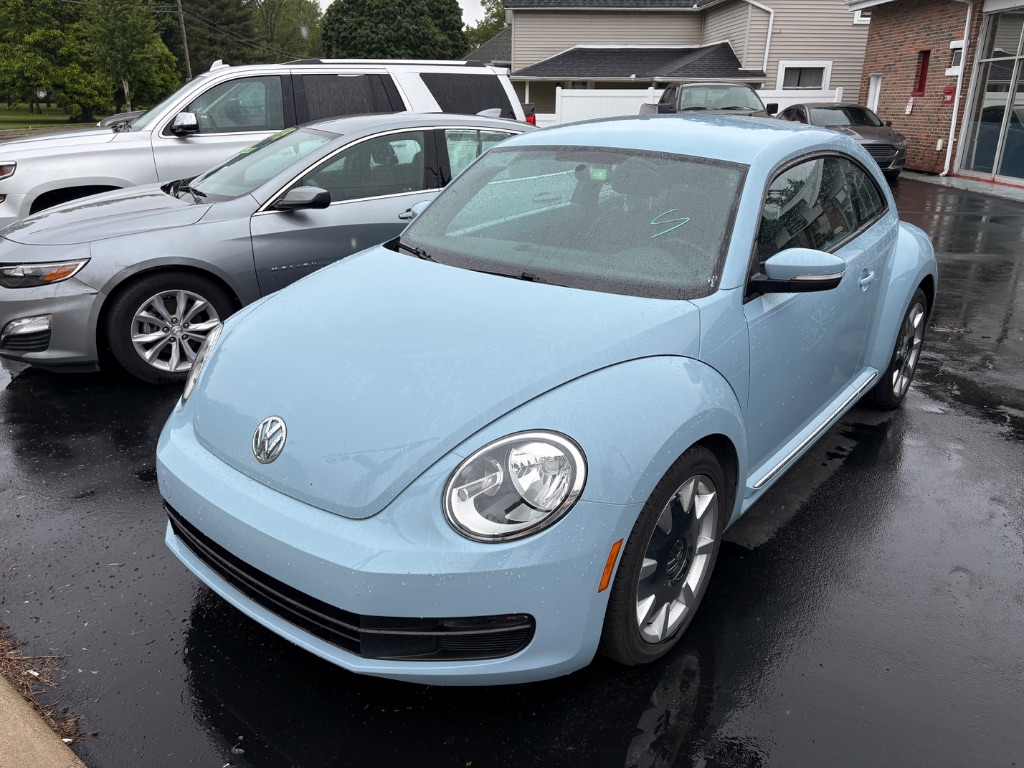 2012 Volkswagen Beetle 2.5L Auto PZEV's photo