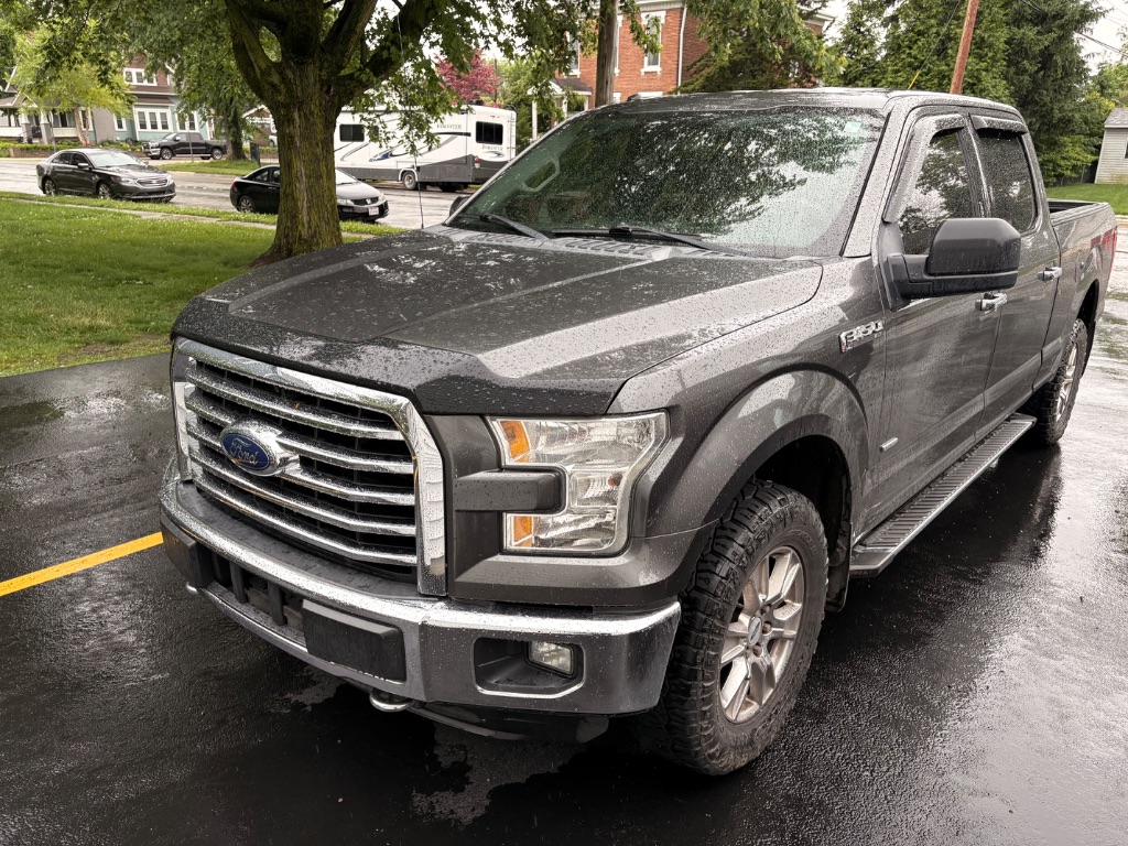 2015 Ford F-150 XLT 4x4 SuperCrew 145-in's photo