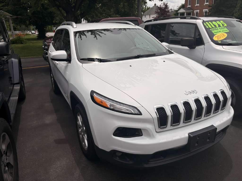 Jeep Cherokee photo 2