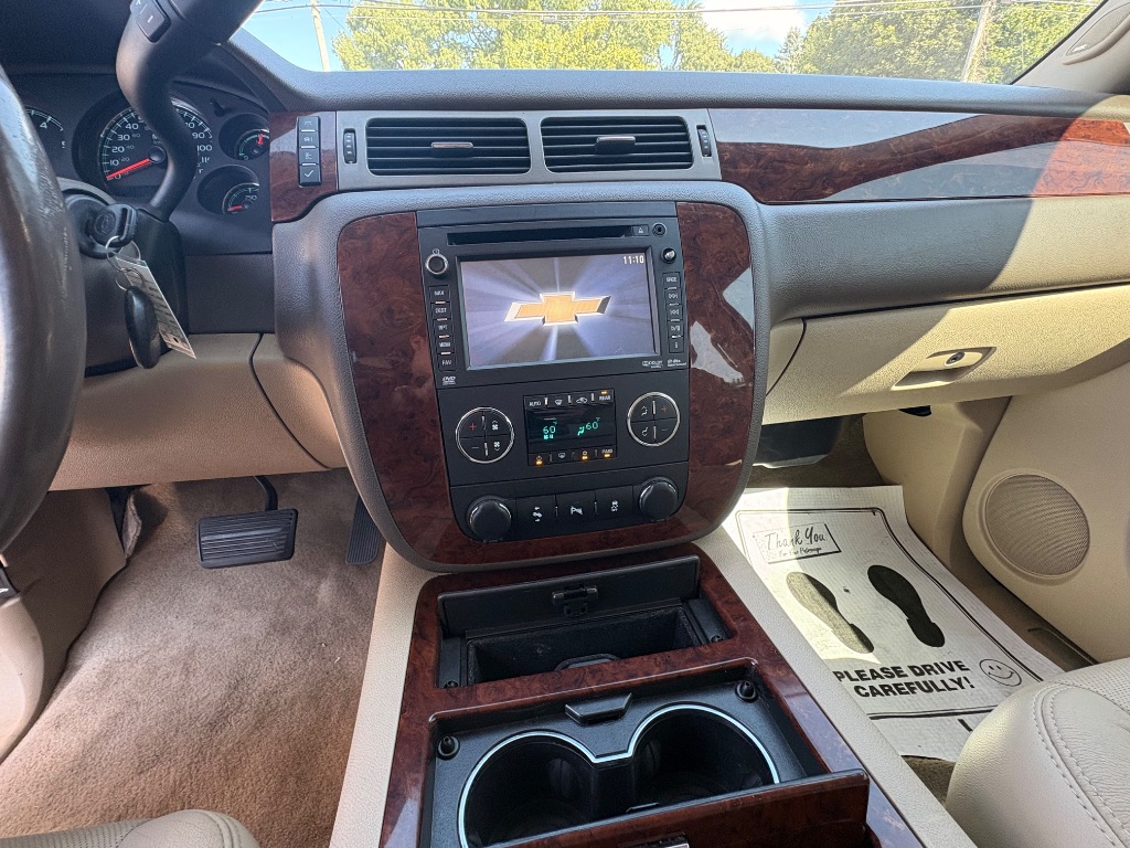 Chevrolet Tahoe photo 9