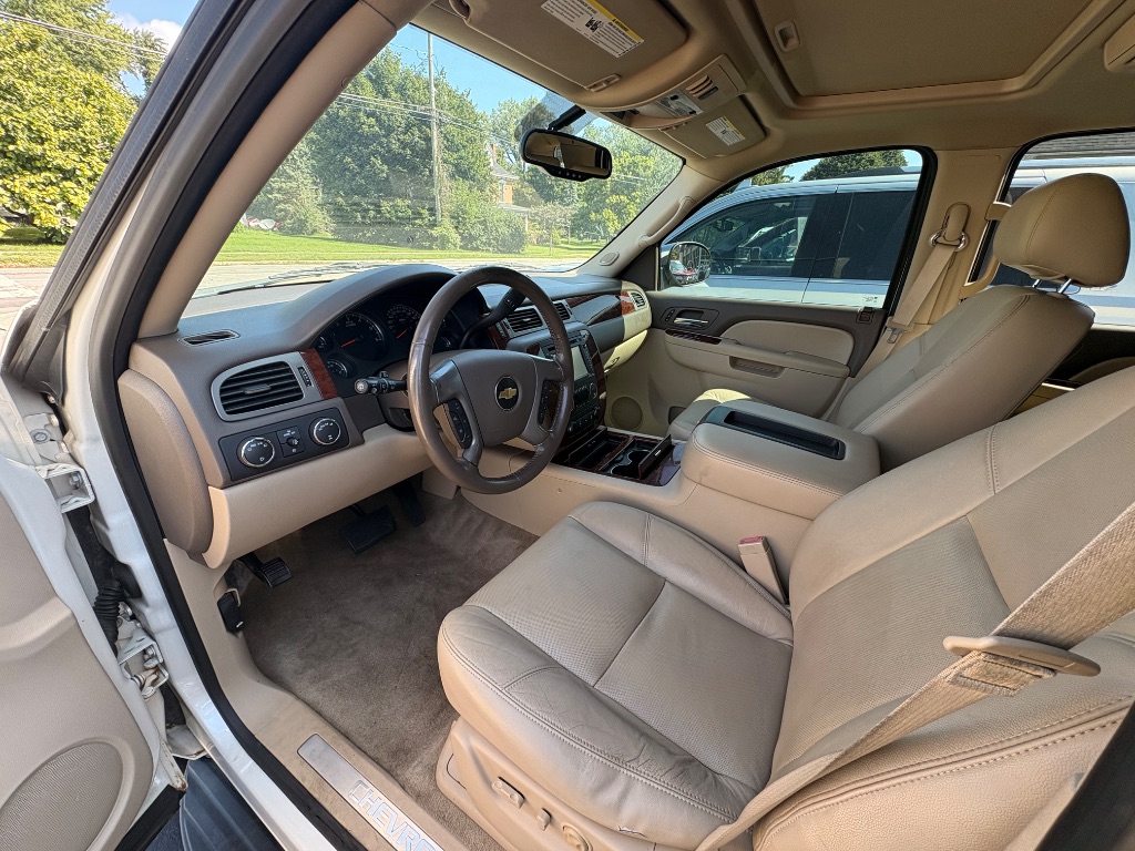 Chevrolet Tahoe photo 6