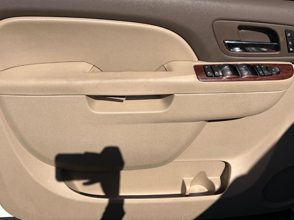 Chevrolet Tahoe photo 5