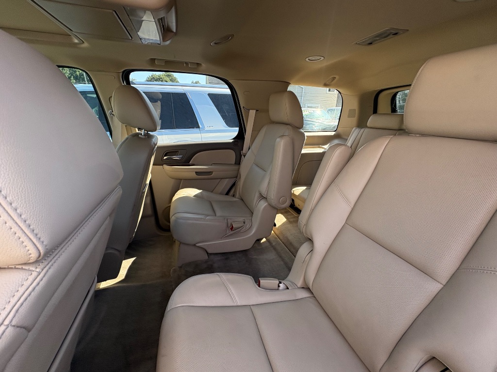 Chevrolet Tahoe photo 12
