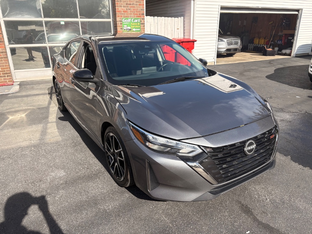 Nissan Sentra photo 2