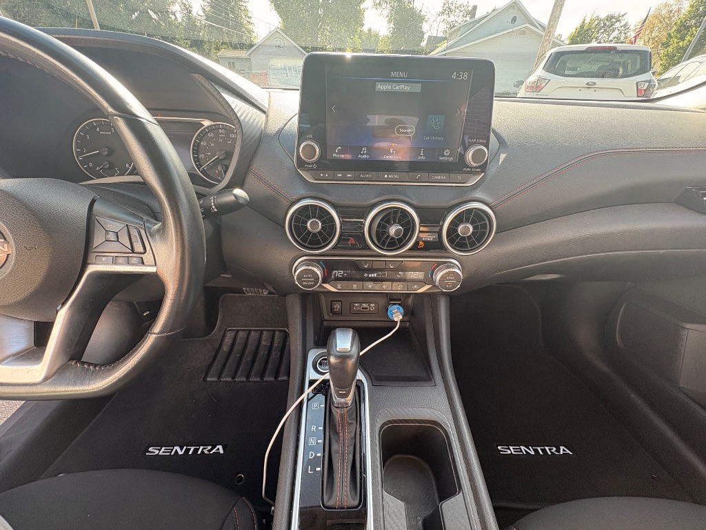 Nissan Sentra photo 10