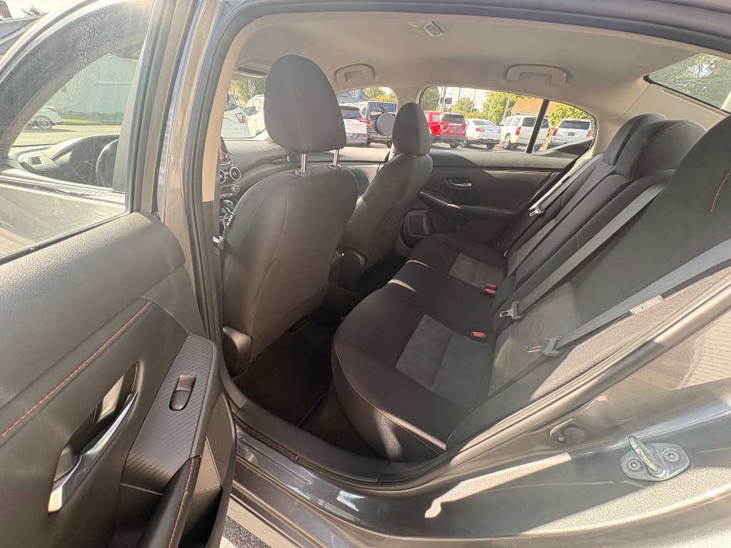 Nissan Sentra photo 12