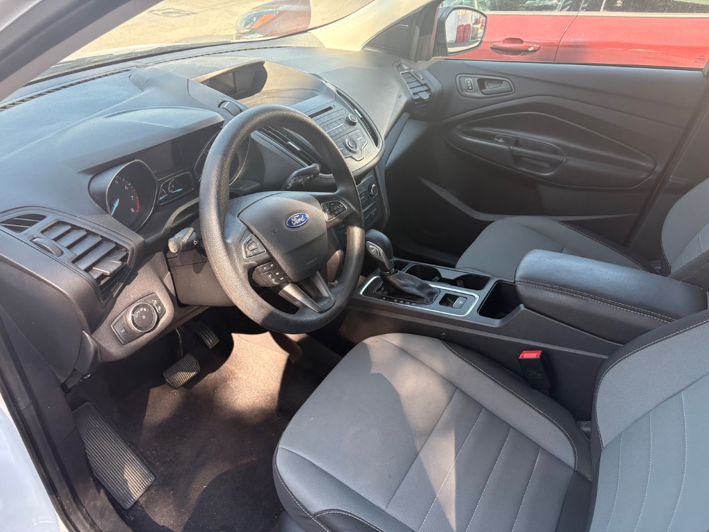 Ford Escape photo 6