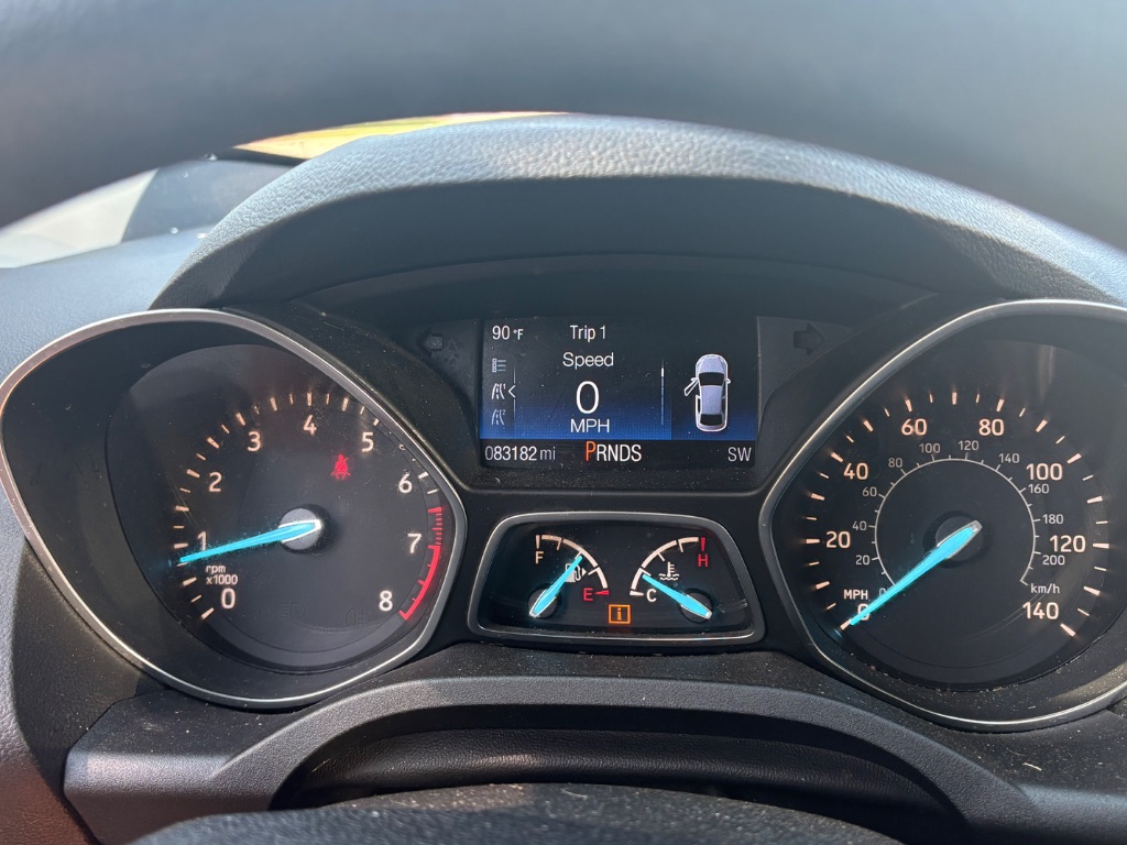 Ford Escape photo 8