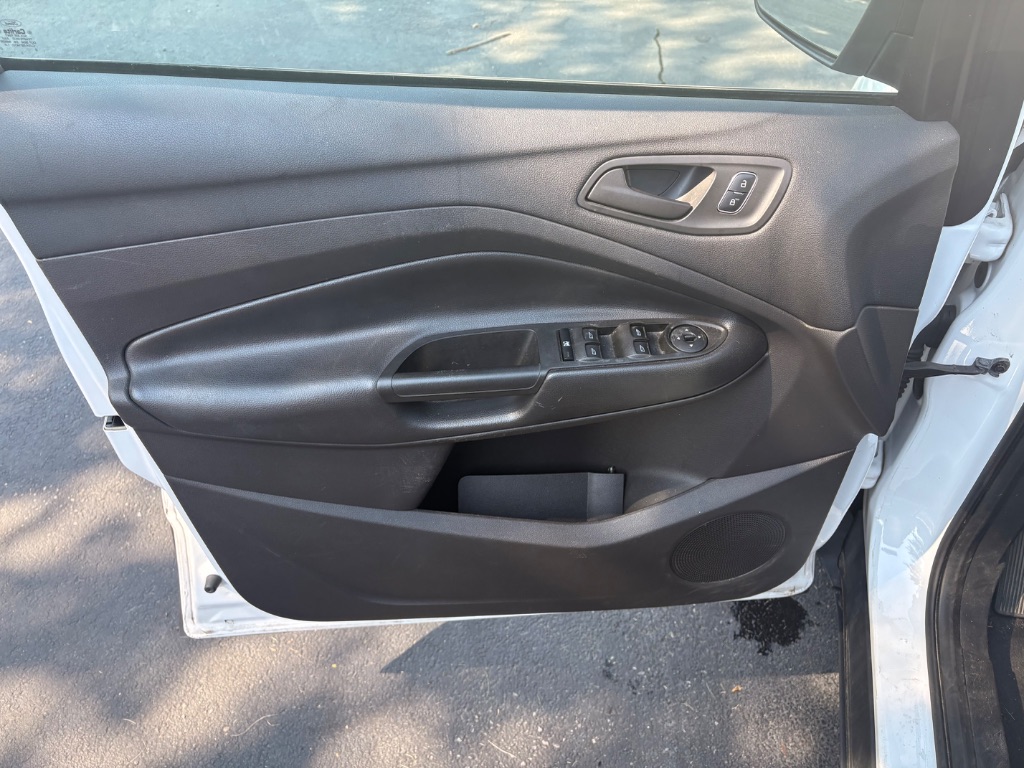 Ford Escape photo 5